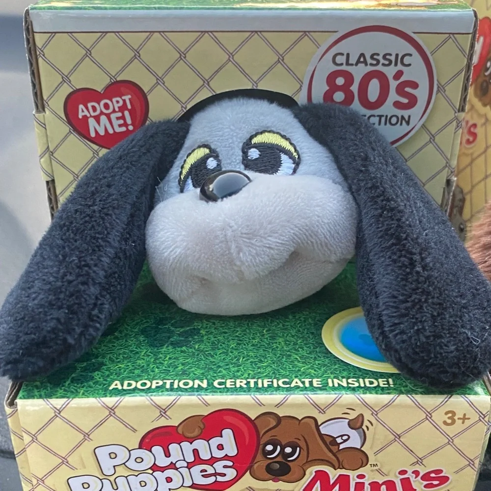 Pound Puppy’s Minis Plush toy Set - Black and Brown dog cute retro toys - Picture 3 of 6